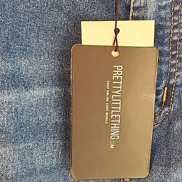 Pretty Little Thing-High Waisted,Distressed,Stretchy Skinny Jeans, Size 26, NWT - Picture 7 of 8